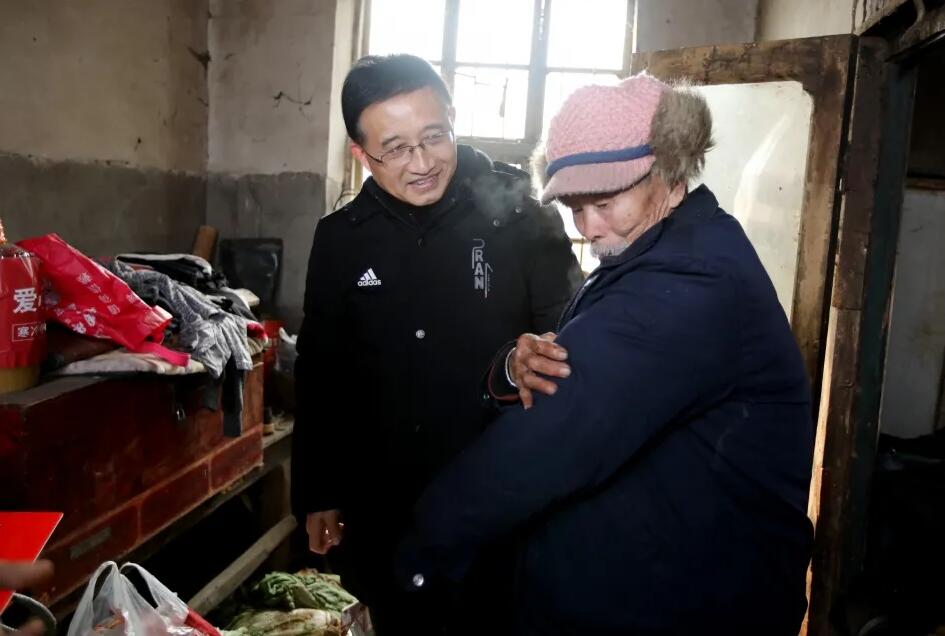 普爱医疗爱心助农 让这个冬天多点暖